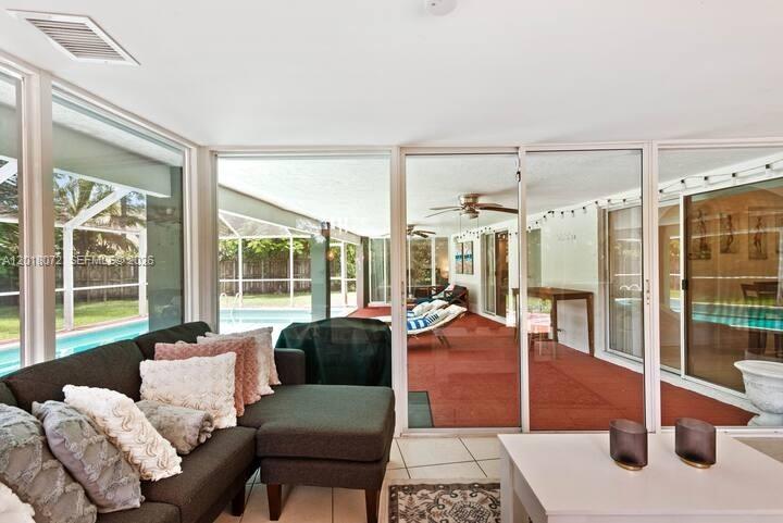 13325 SW 84th Ave Pinecrest, FL 33156