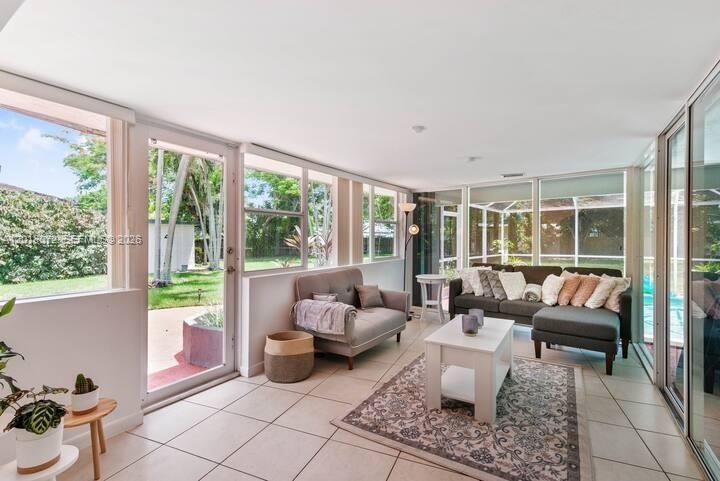 13325 SW 84th Ave Pinecrest, FL 33156