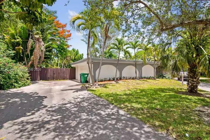 13325 SW 84th Ave Pinecrest, FL 33156