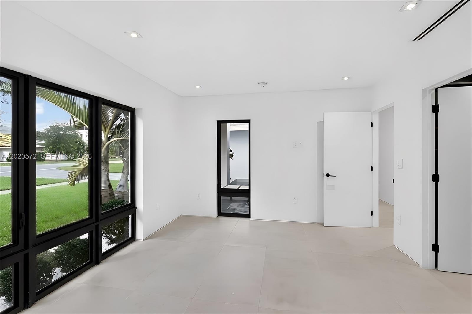 439 Hardee Rd Coral Gables, FL 33146