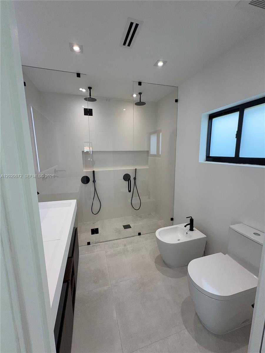 439 Hardee Rd Coral Gables, FL 33146