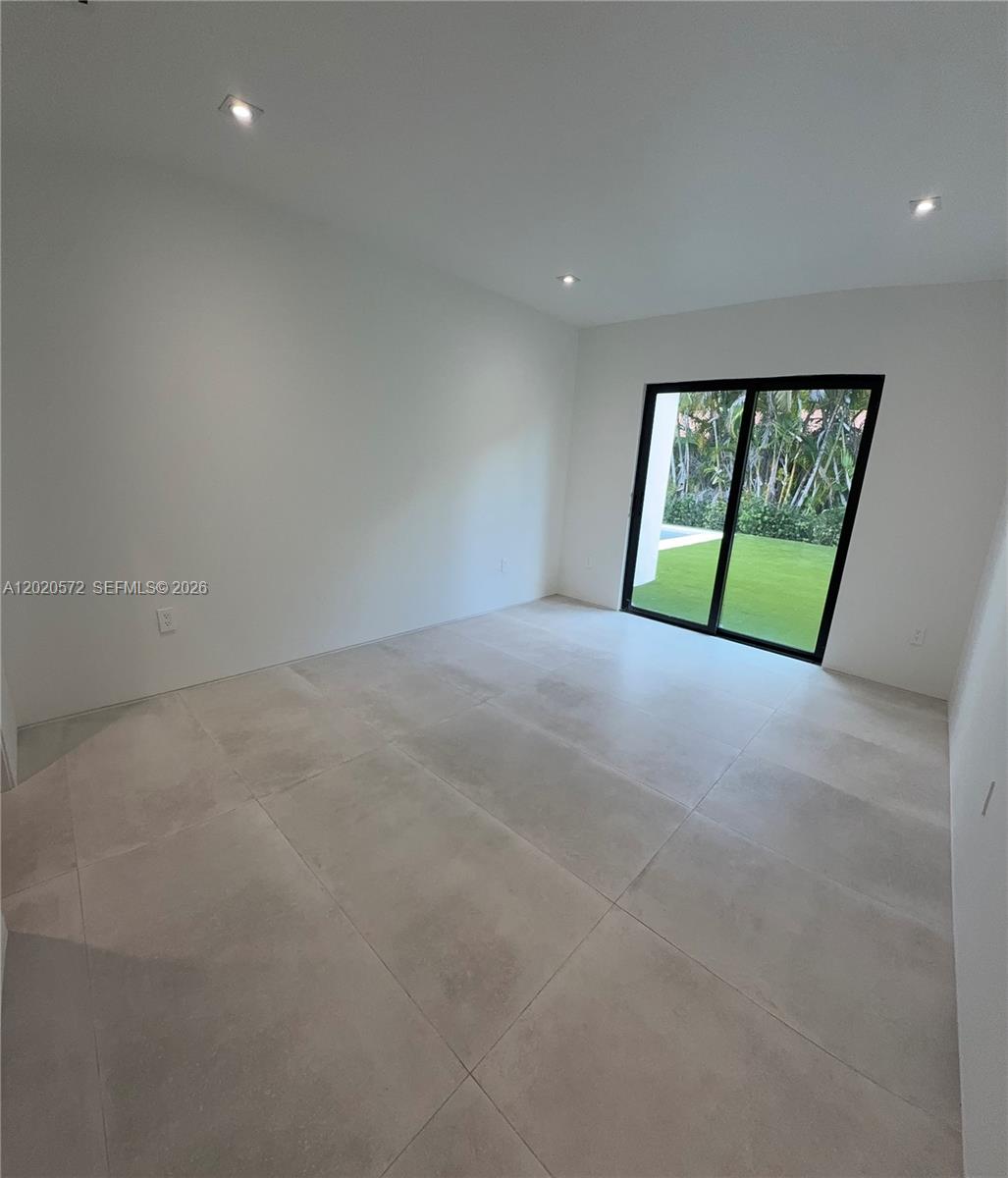 439 Hardee Rd Coral Gables, FL 33146