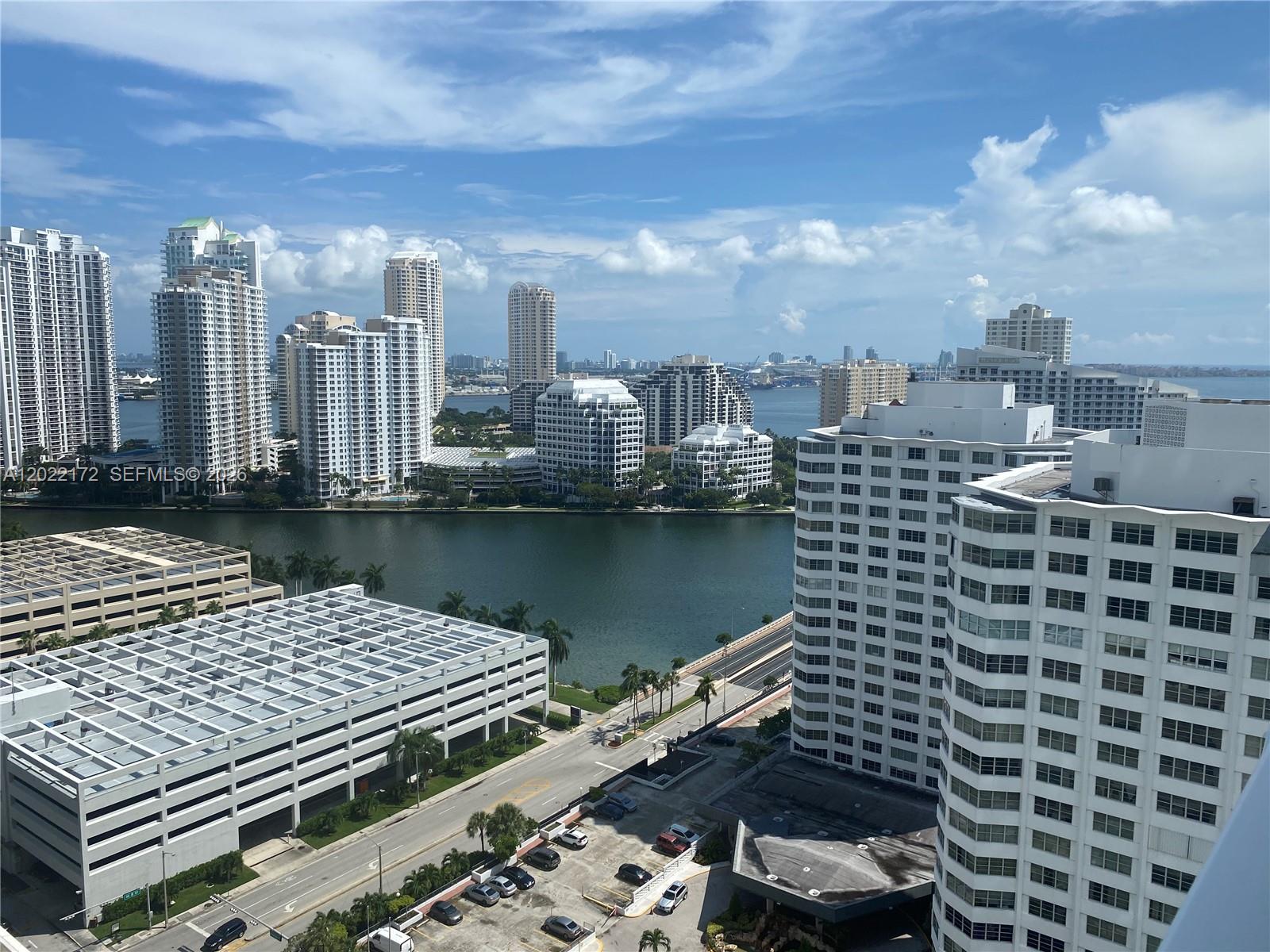 950 Brickell Bay Dr #2206 Miami, FL 33131