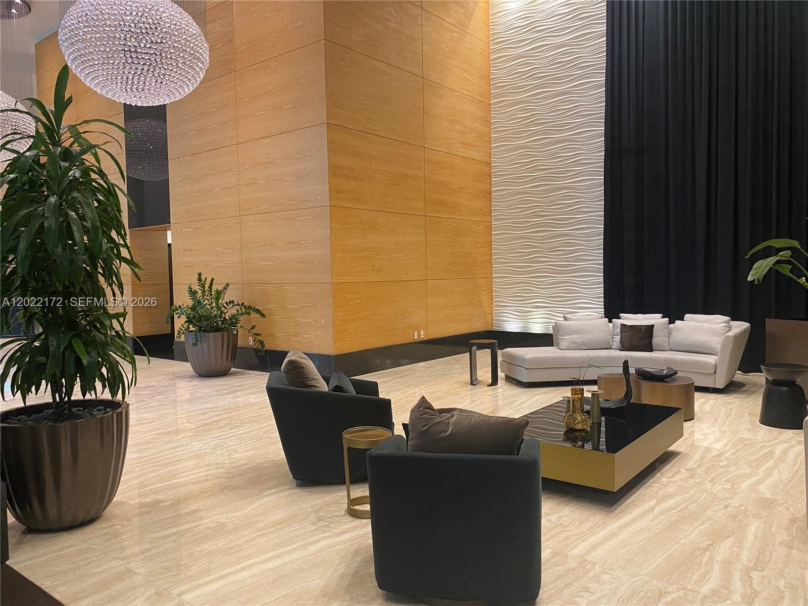 950 Brickell Bay Dr #2206 Miami, FL 33131