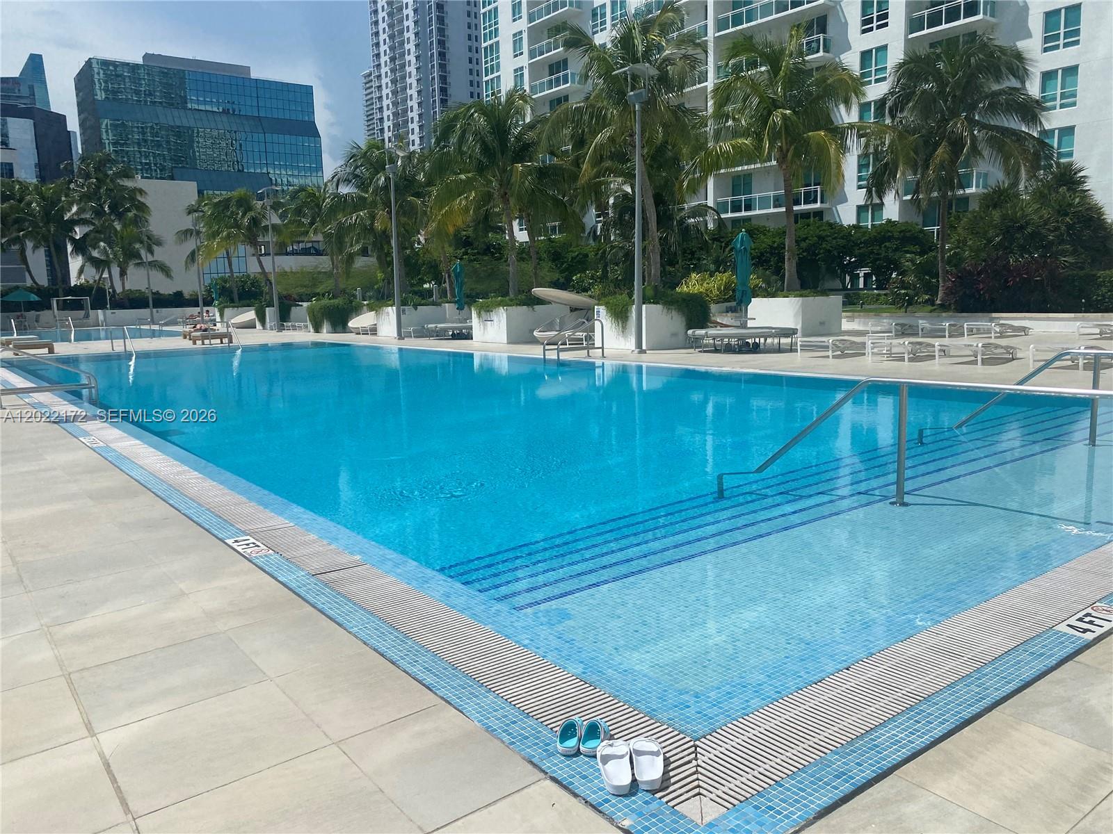 950 Brickell Bay Dr #2206 Miami, FL 33131
