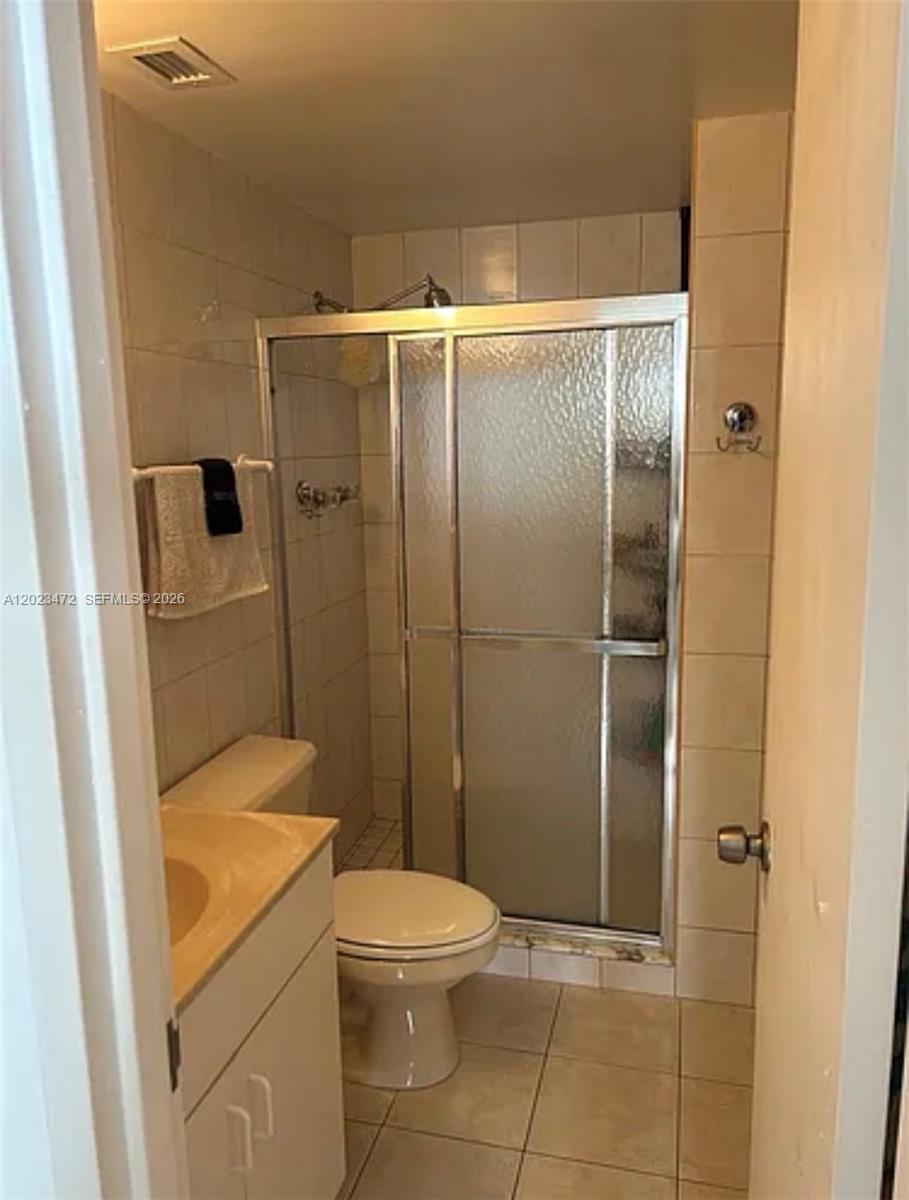 7441 Wayne Ave #14D Miami Beach, FL 33141