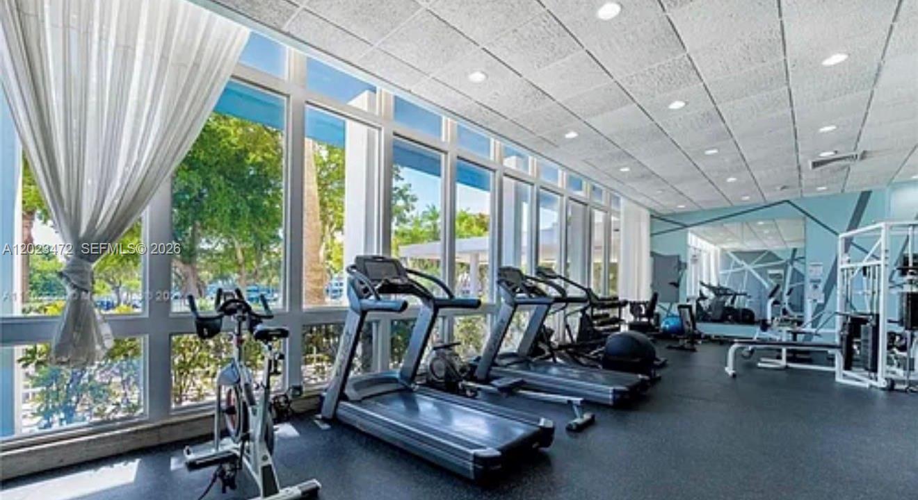 7441 Wayne Ave #14D Miami Beach, FL 33141
