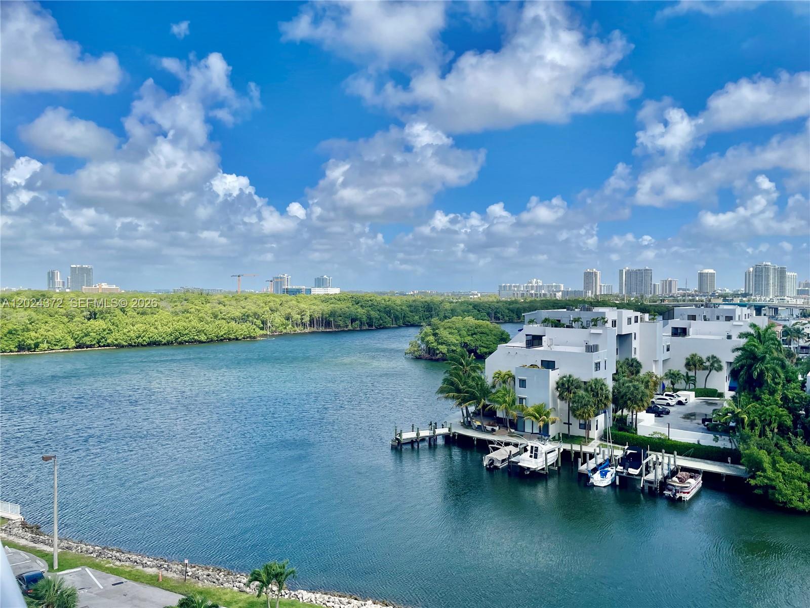 400 Kings Pt Dr #829