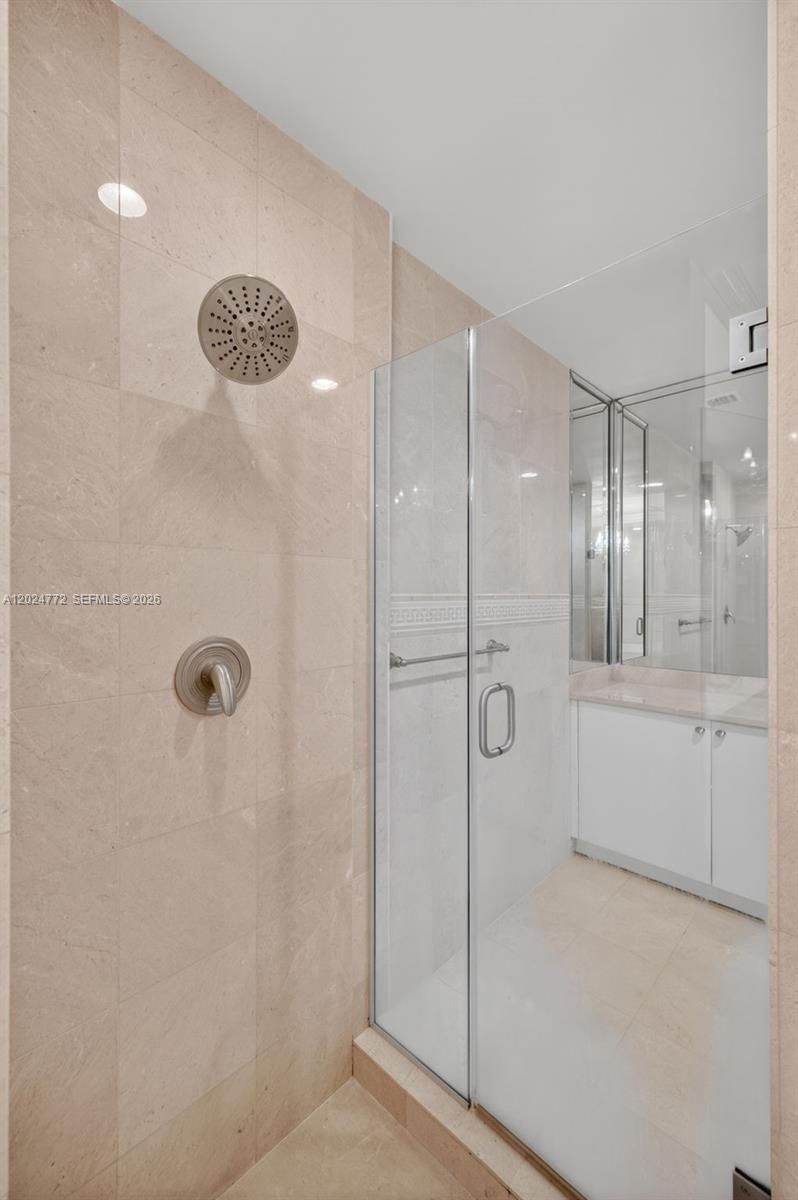 16500 Collins Ave #TS-3 Sunny Isles Beach, FL 33160