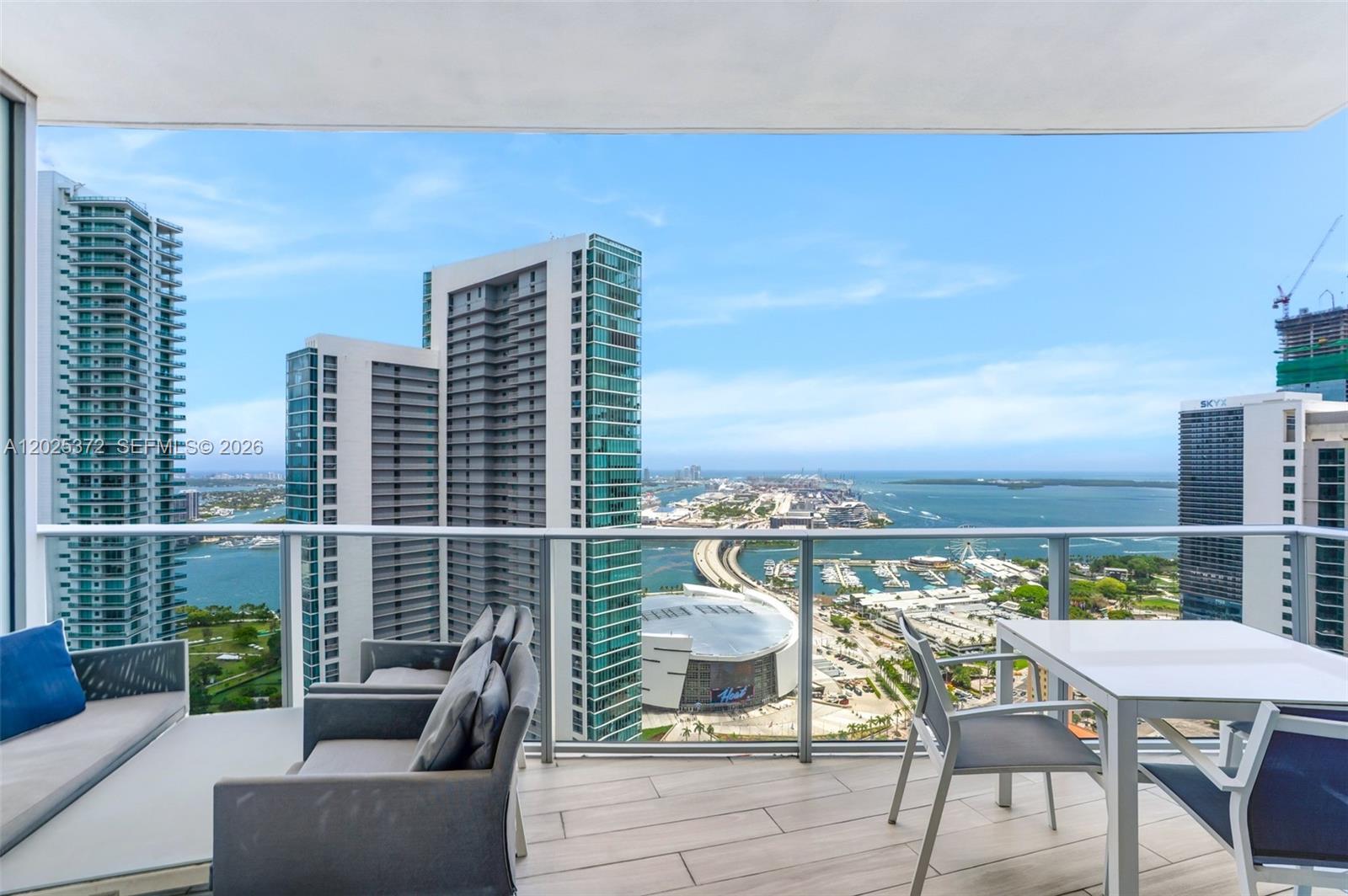 851 NE 1st Ave #3909 Miami, FL 33132