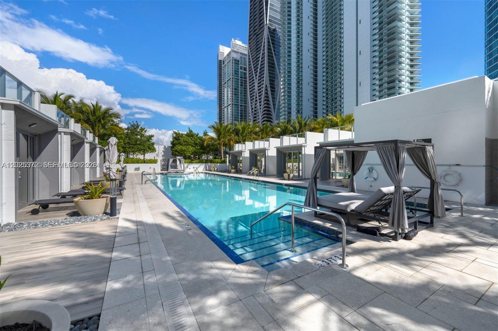 851 NE 1st Ave #3909 Miami, FL 33132