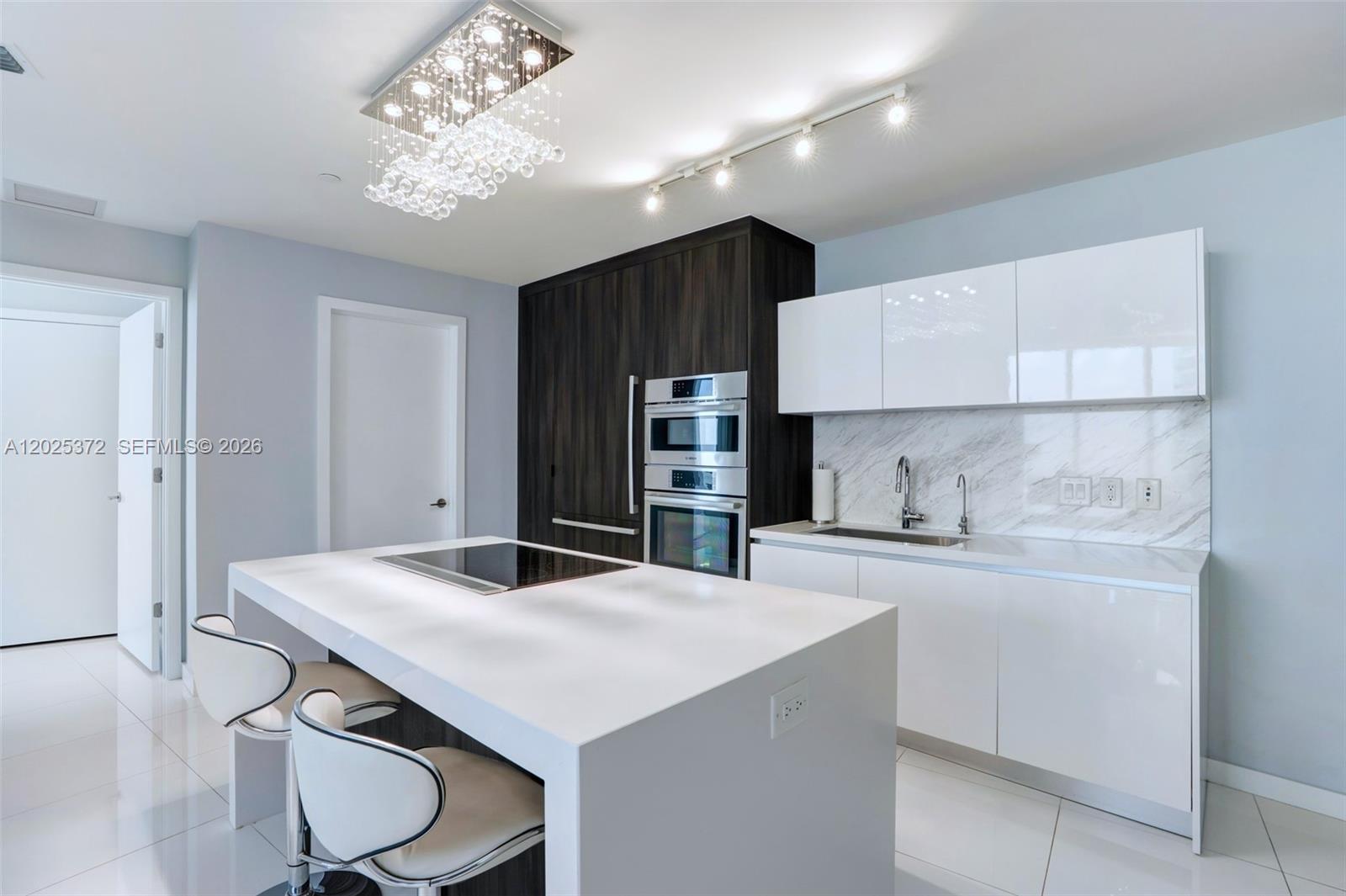 851 NE 1st Ave #3909 Miami, FL 33132