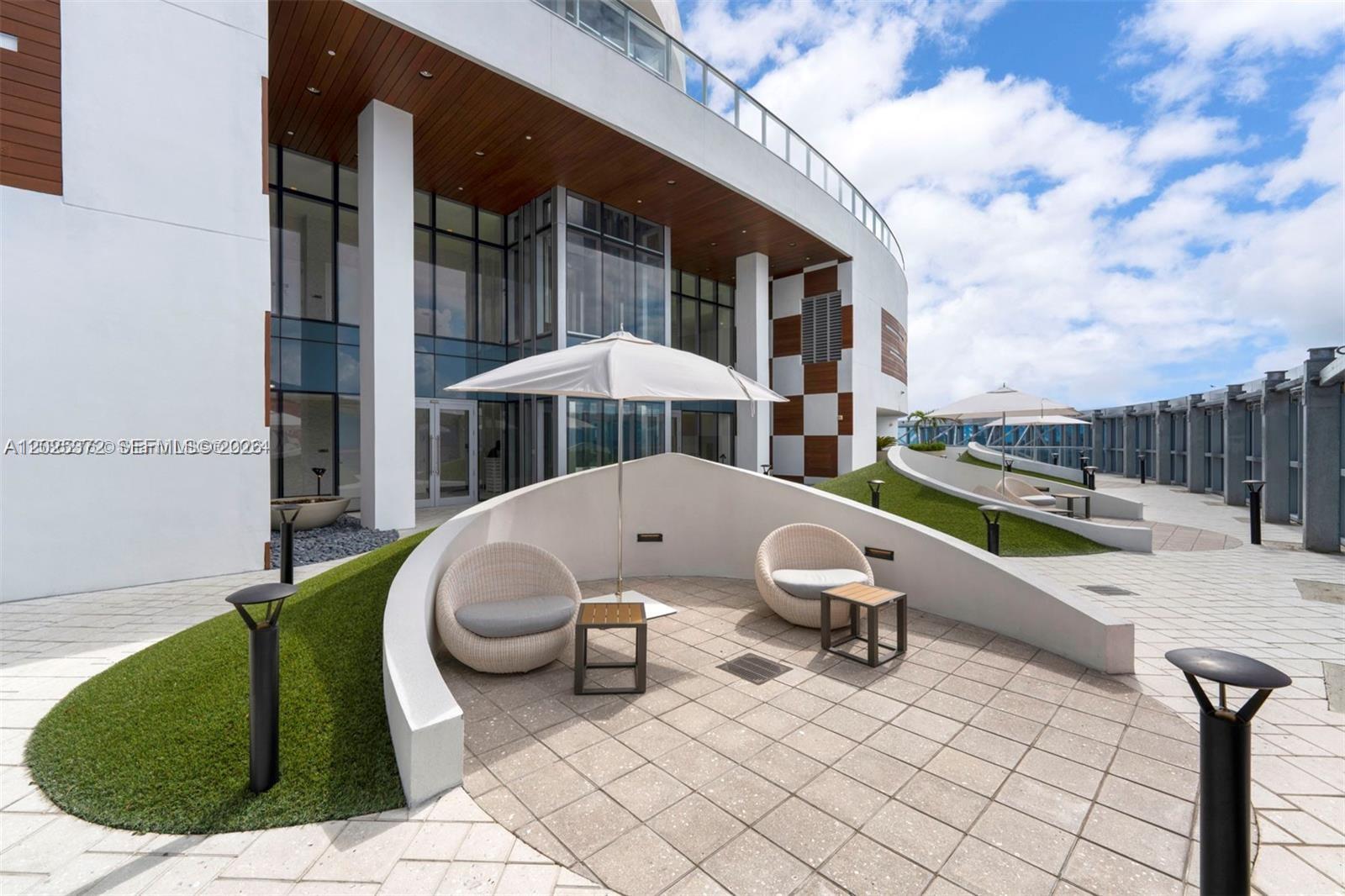 851 NE 1st Ave #3909 Miami, FL 33132