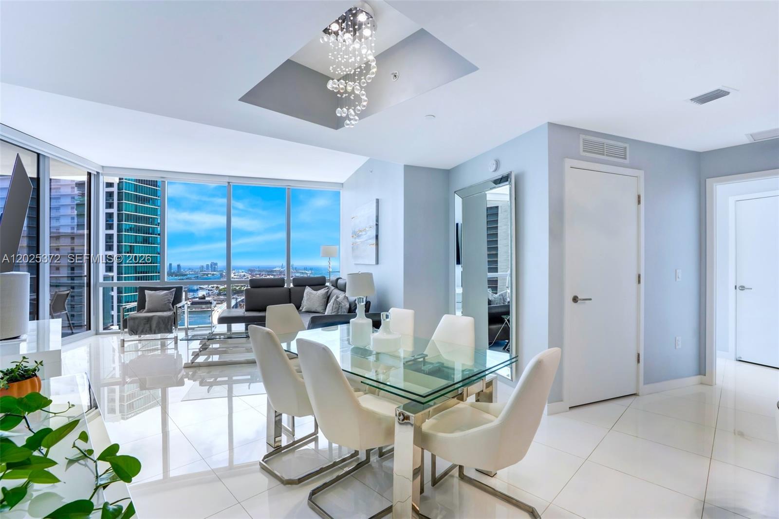 851 NE 1st Ave #3909 Miami, FL 33132