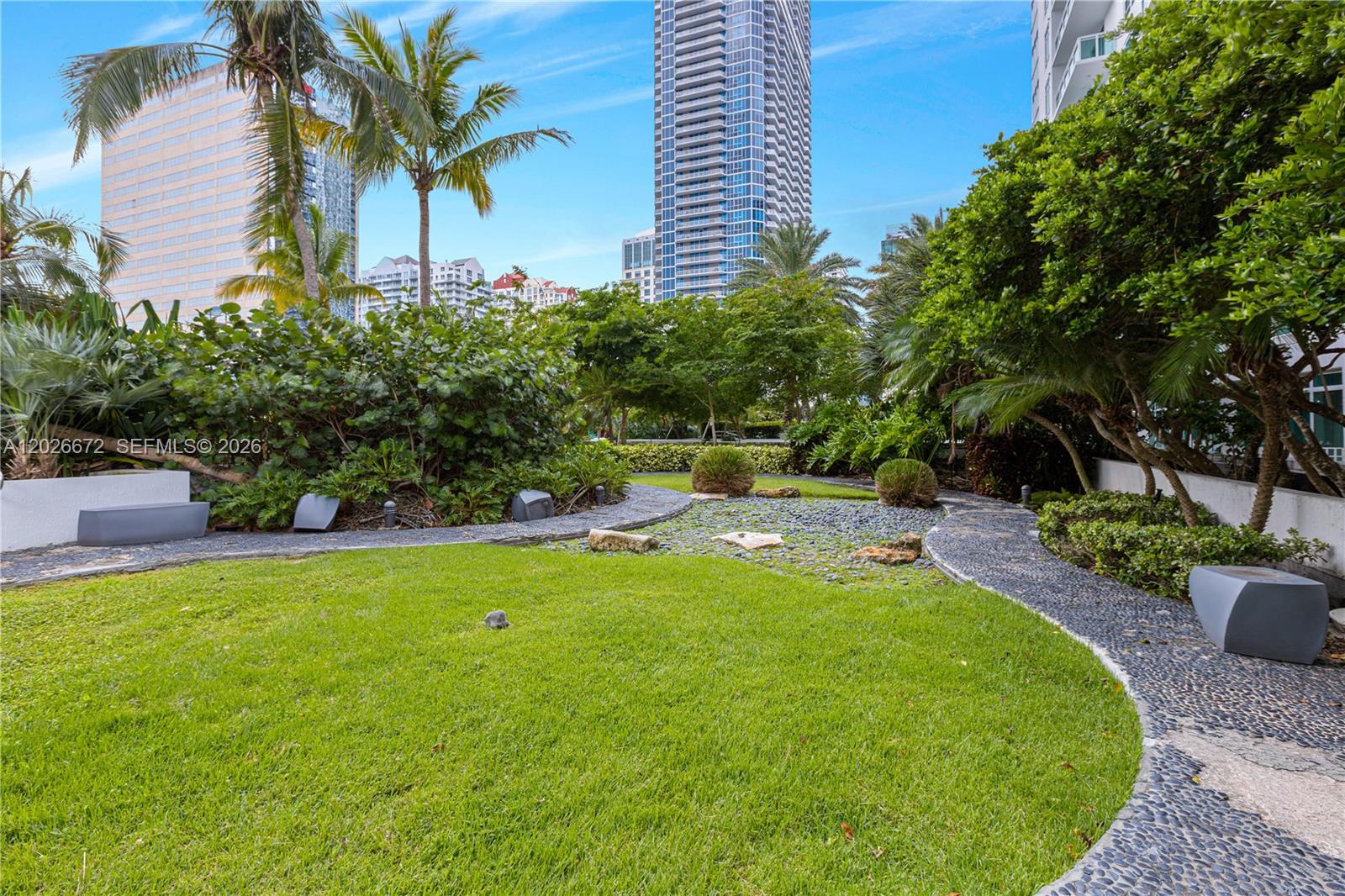 image The Plaza on Brickell West1