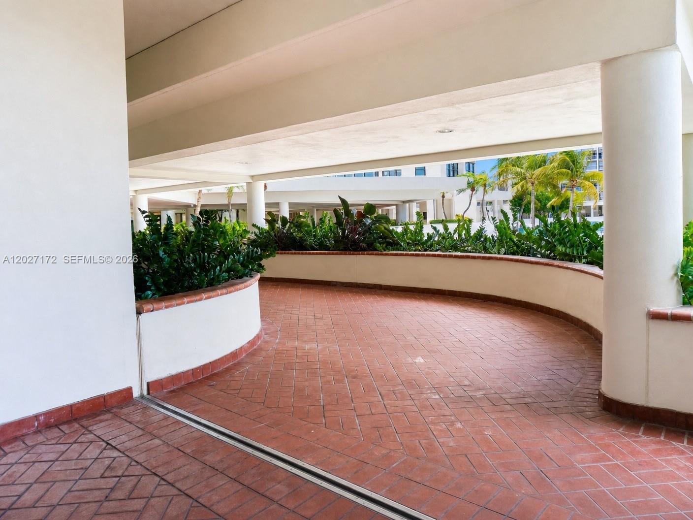 1925 Brickell Ave #D-1808 Miami, FL 33129