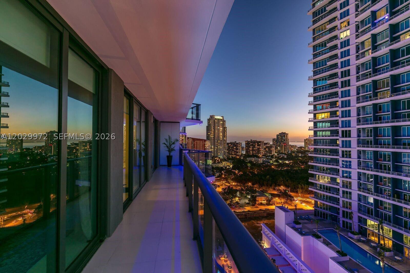 image Dua Miami (SLS Brickell)23