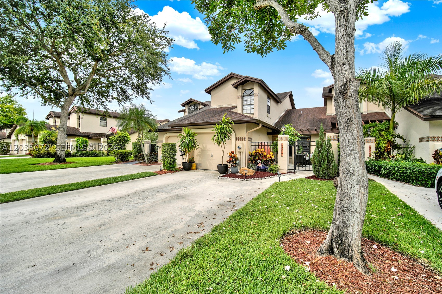 10044 SW 137th Pl #.