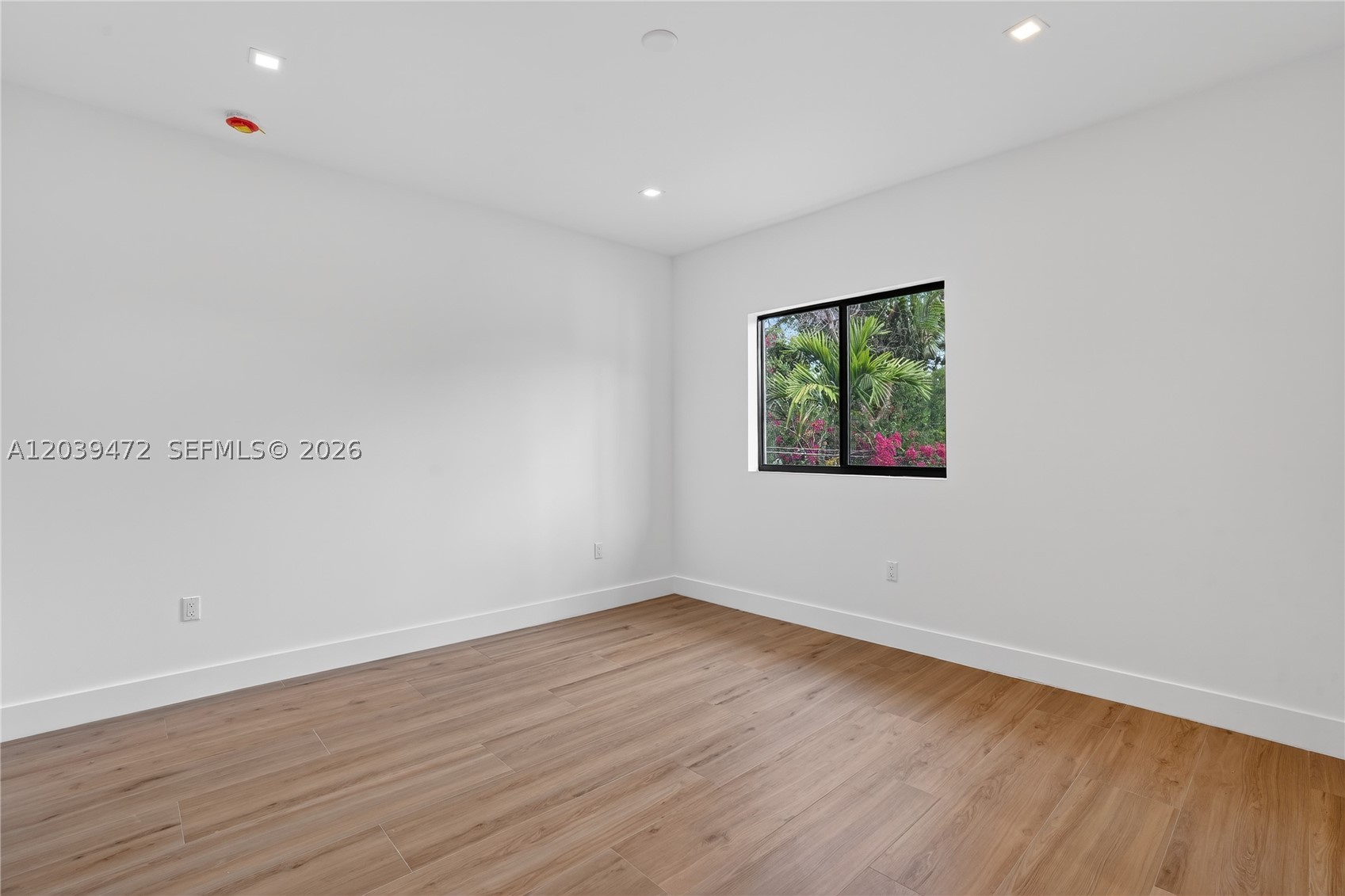 7212 SW 52nd Ct Miami, FL 33143