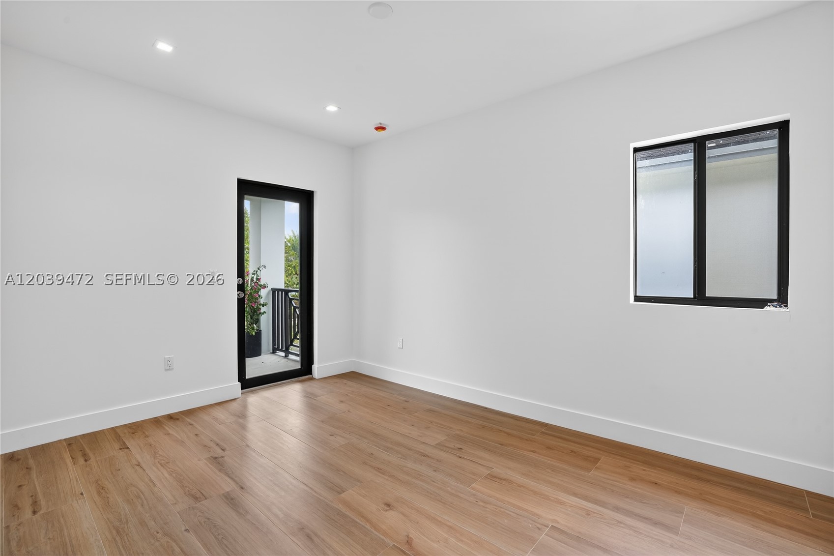 7212 SW 52nd Ct Miami, FL 33143