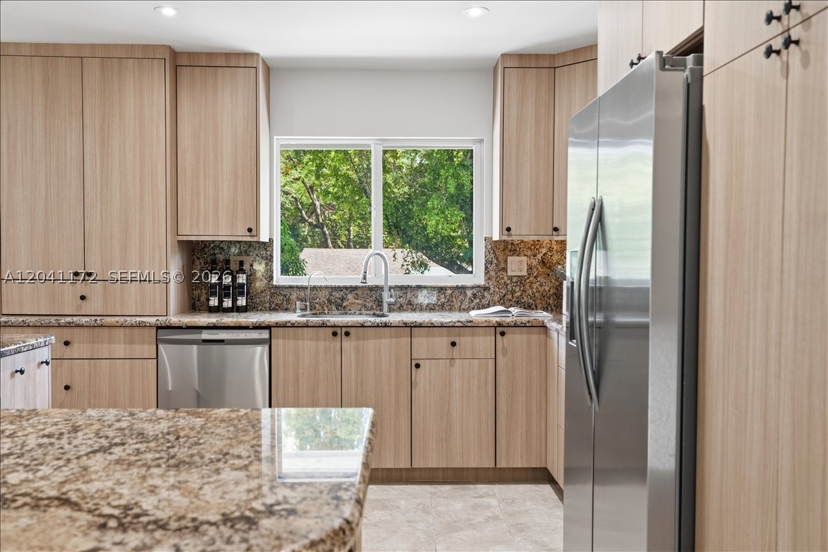 6250 SW 48th St Miami, FL 33155