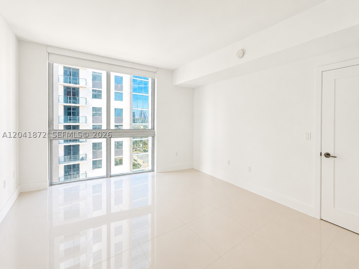 image Brickell Ten7