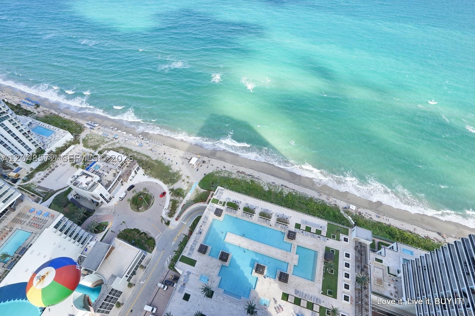 image Beach Club 39