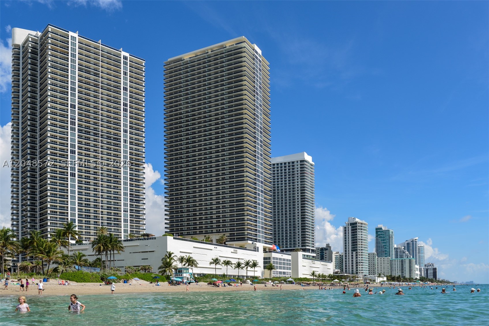 image Beach Club 34