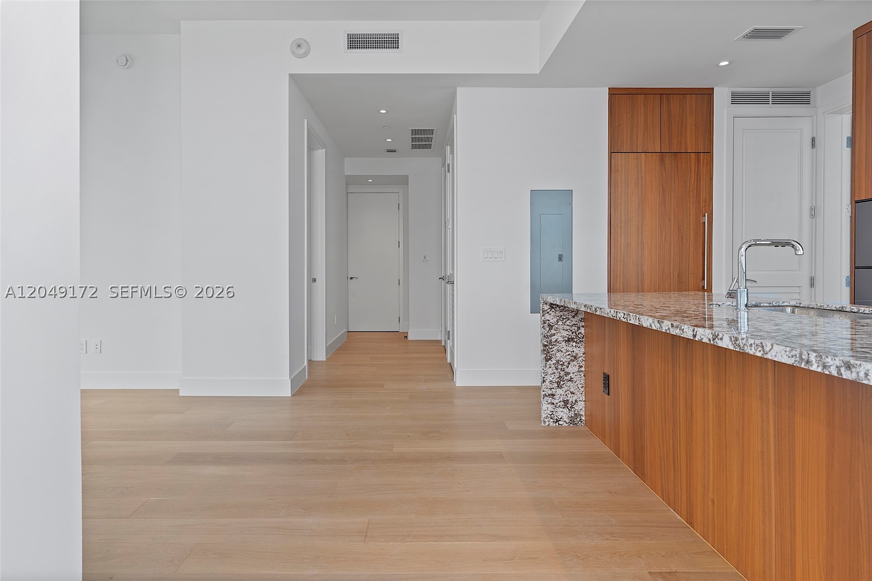 image Una Residences9