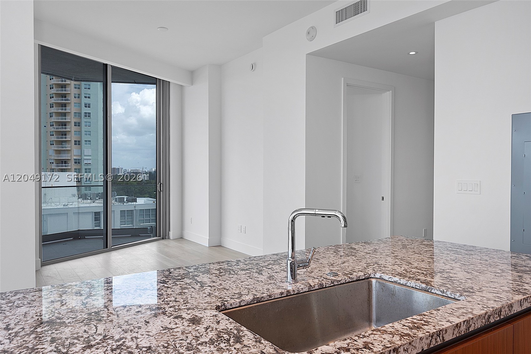image Una Residences19