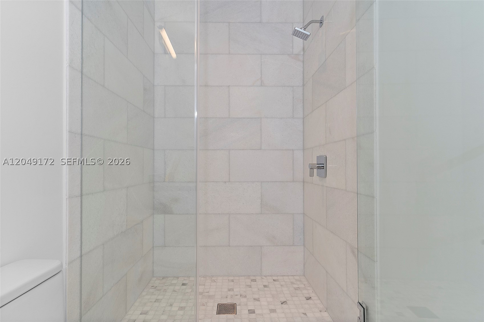 image Una Residences40