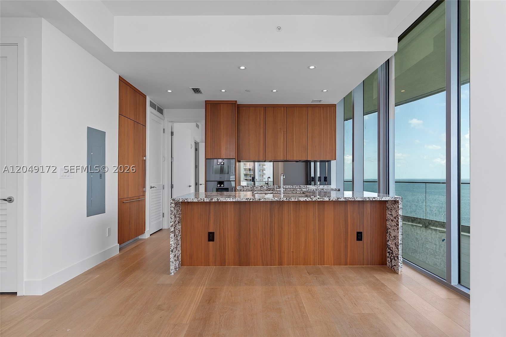 image Una Residences6
