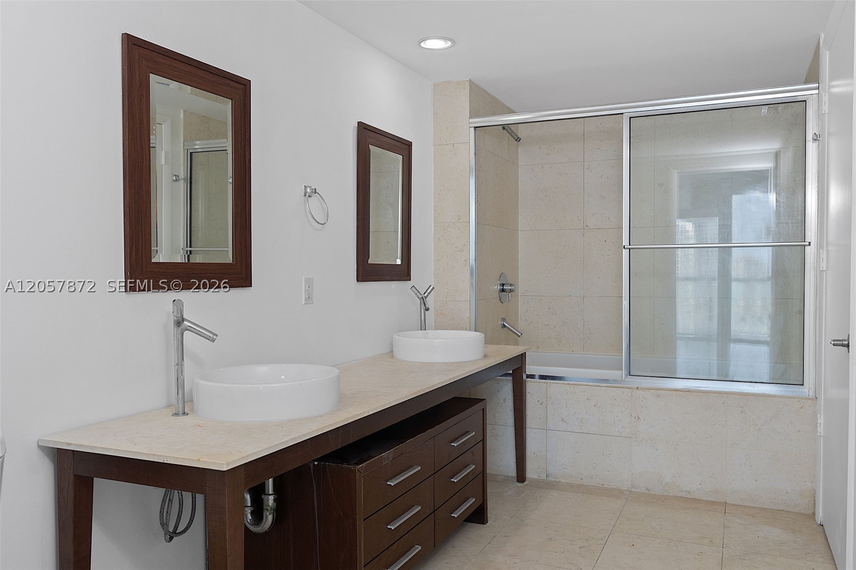 image Icon Brickell II25