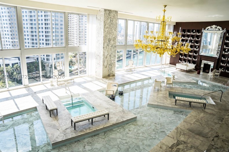 image Icon Brickell II33