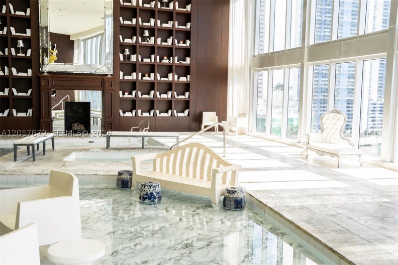 image Icon Brickell II36