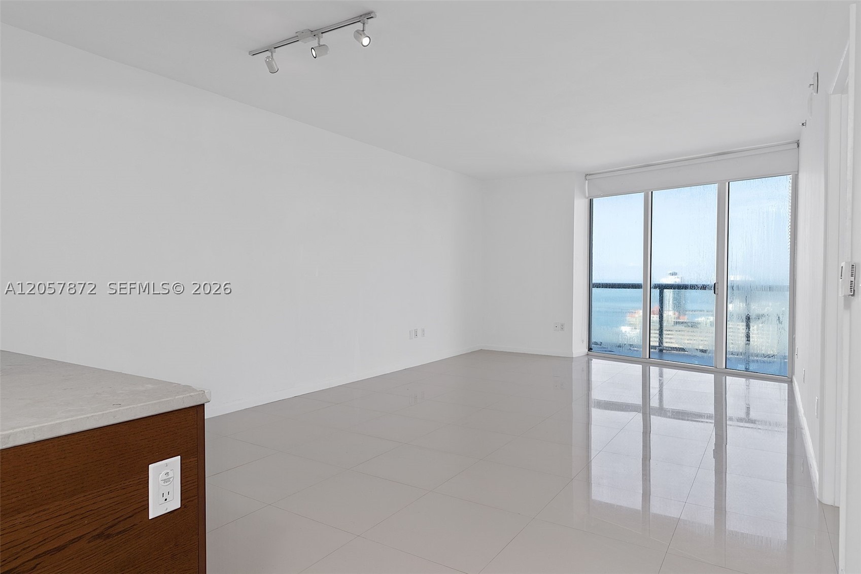 image Icon Brickell II8