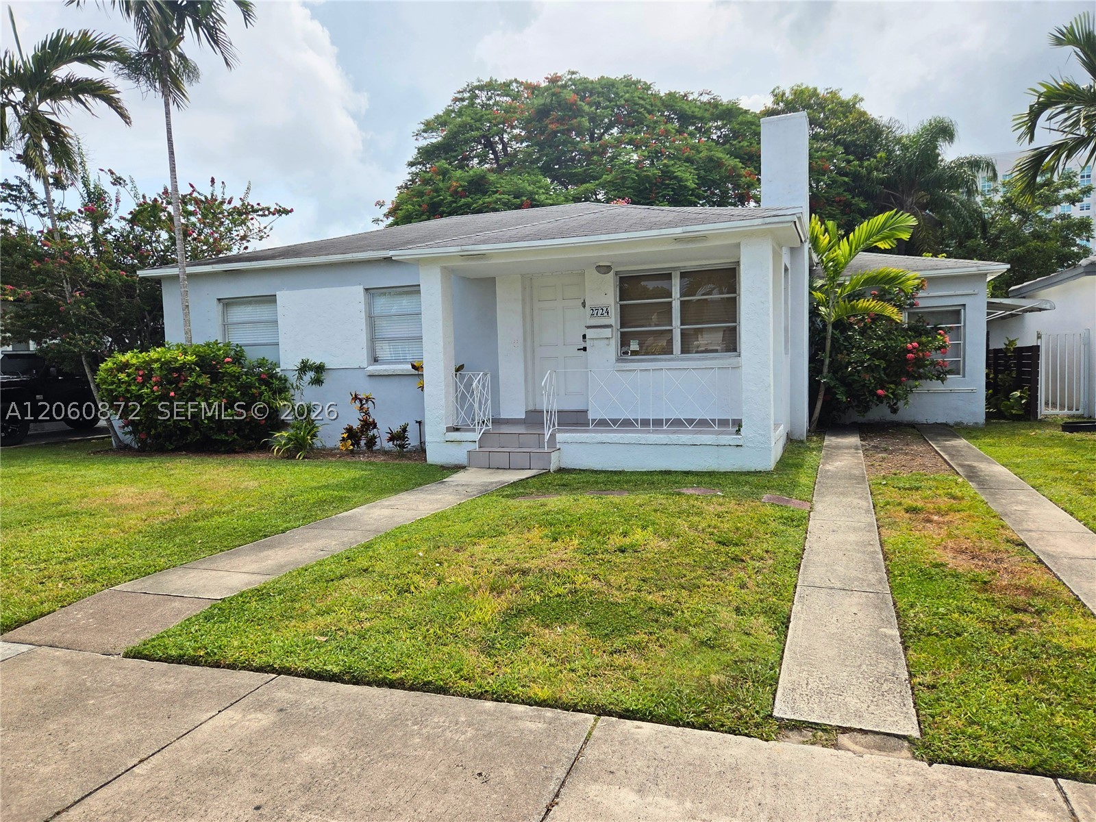 2724 SW 36th Ave