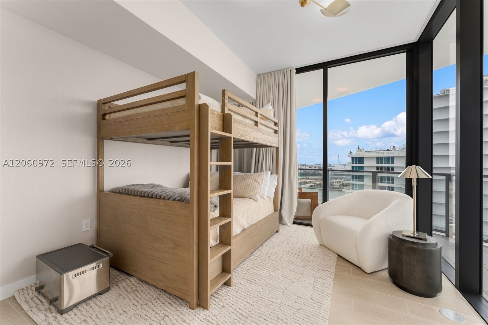 500 Alton Rd #2105 Miami Beach, FL 33139