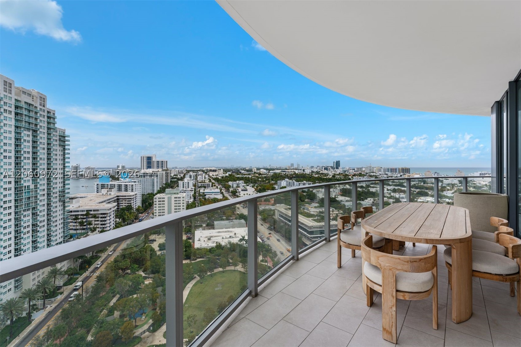 500 Alton Rd #2105 Miami Beach, FL 33139