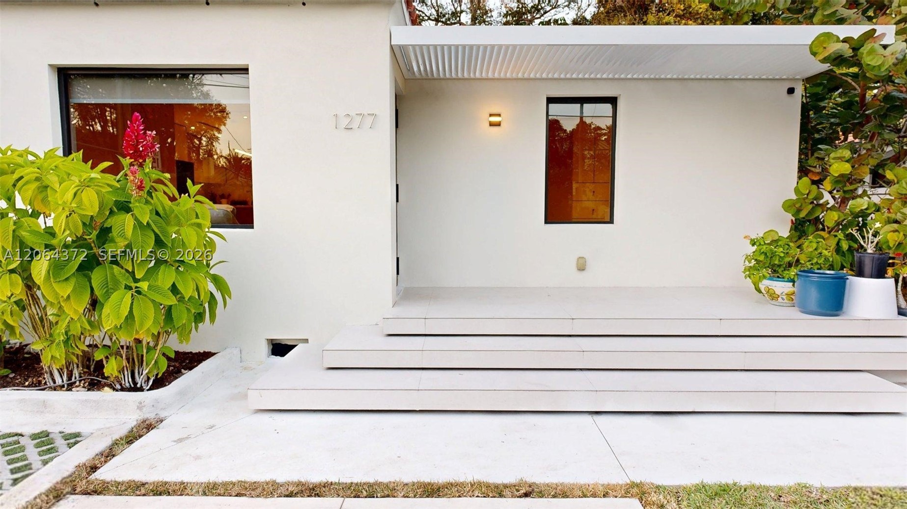 1277 SW 19th St Miami, FL 33145