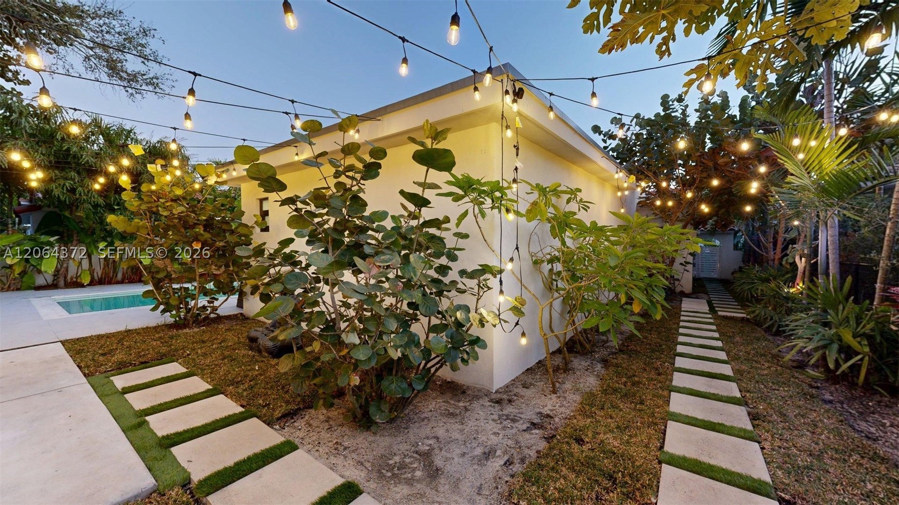 1277 SW 19th St Miami, FL 33145