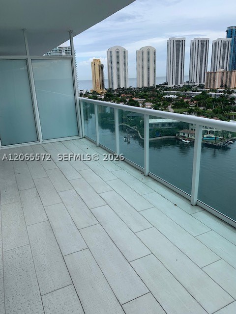 image 400 Sunny Isles13