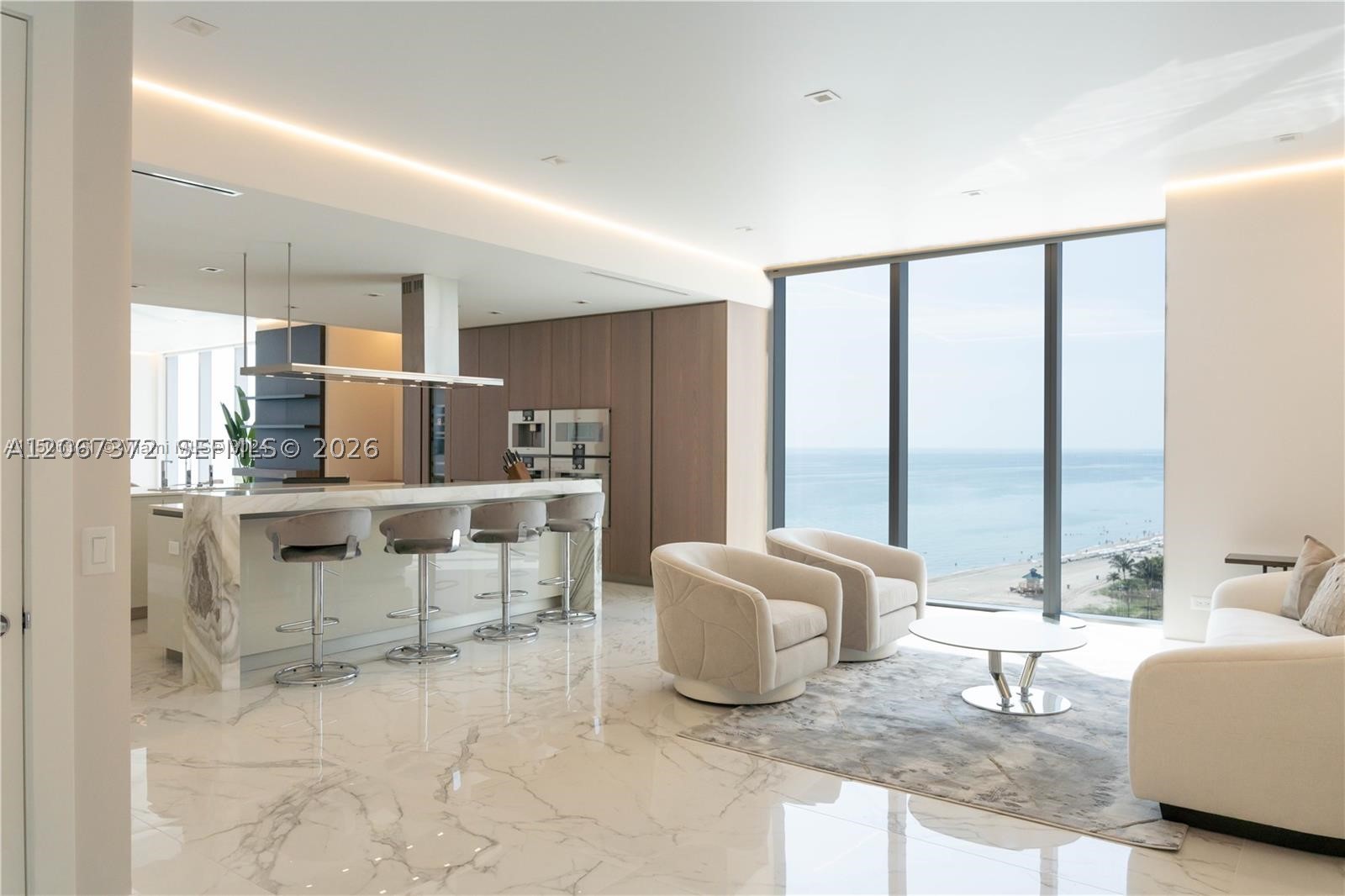 18501 Collins Ave #1104