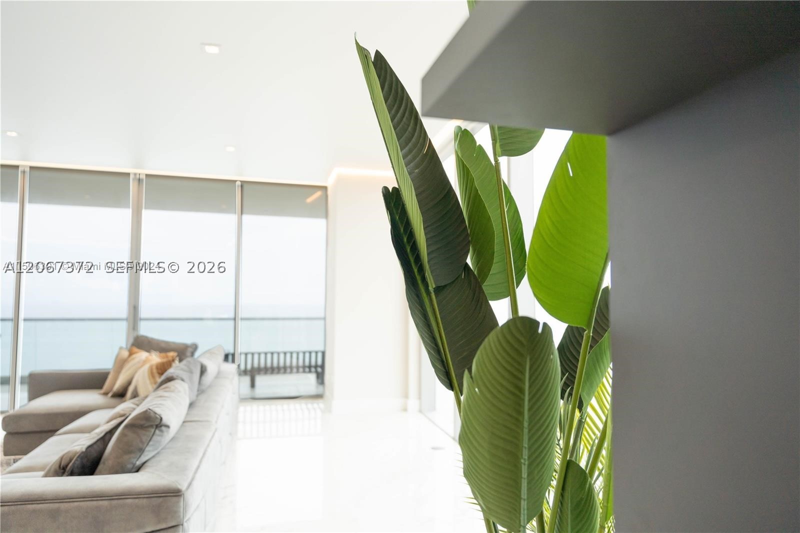 18501 Collins Ave #1104 Sunny Isles Beach, FL 33160