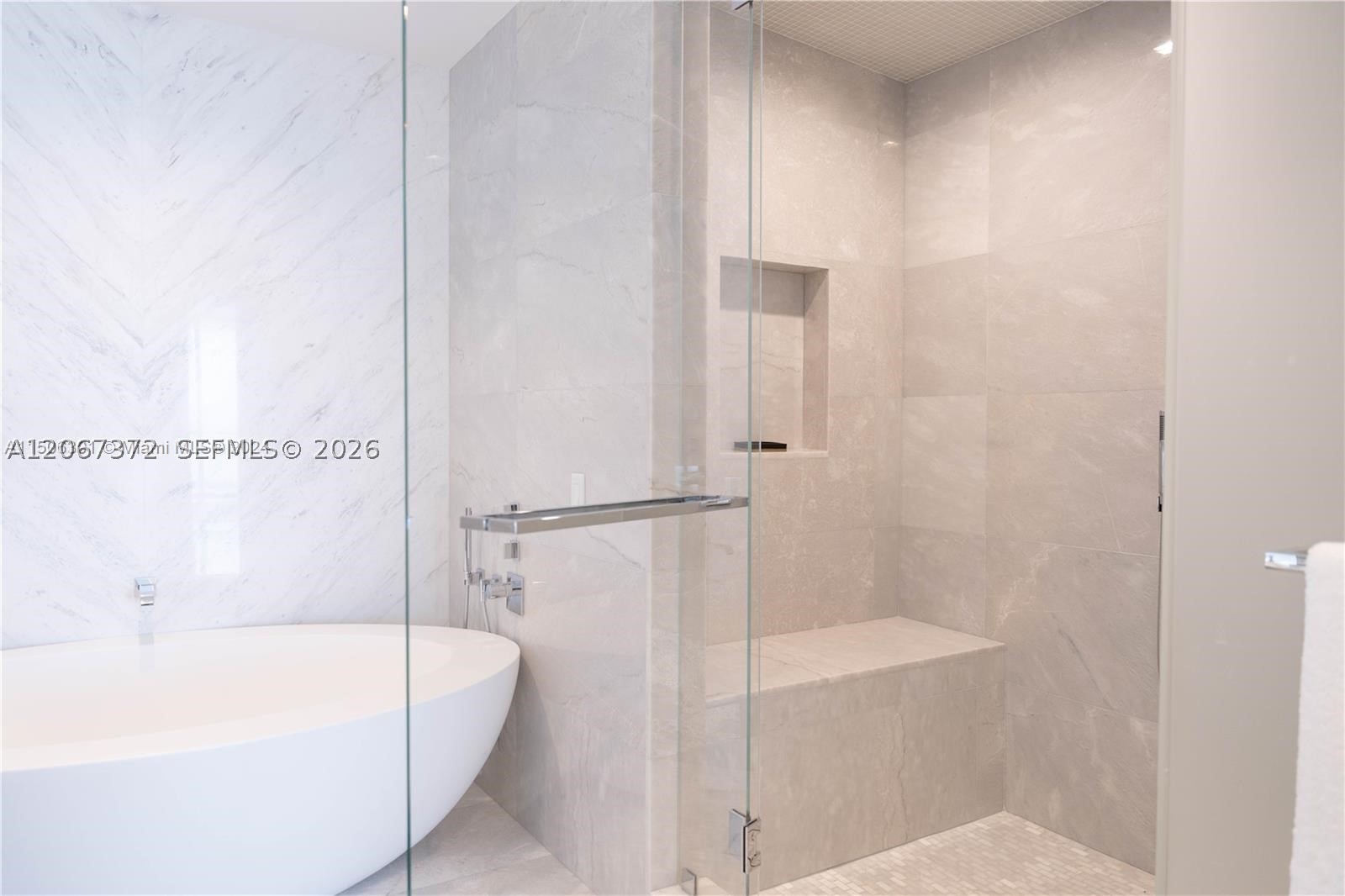 18501 Collins Ave #1104 Sunny Isles Beach, FL 33160
