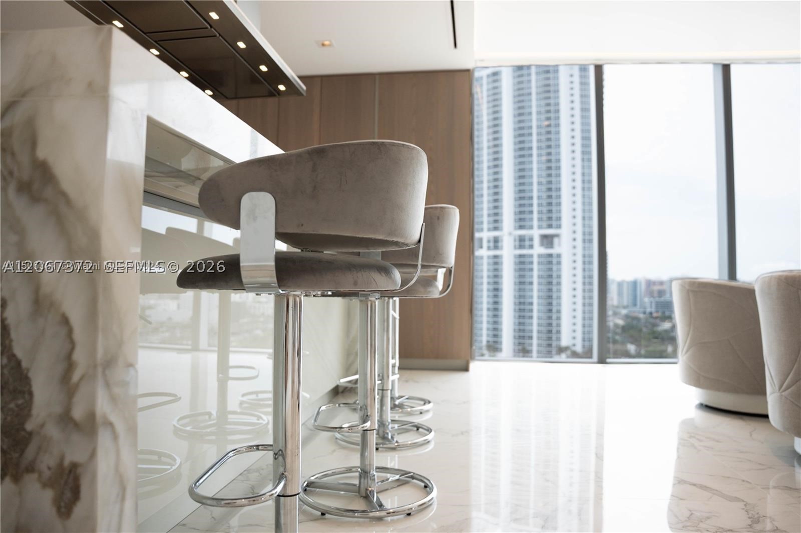 18501 Collins Ave #1104 Sunny Isles Beach, FL 33160