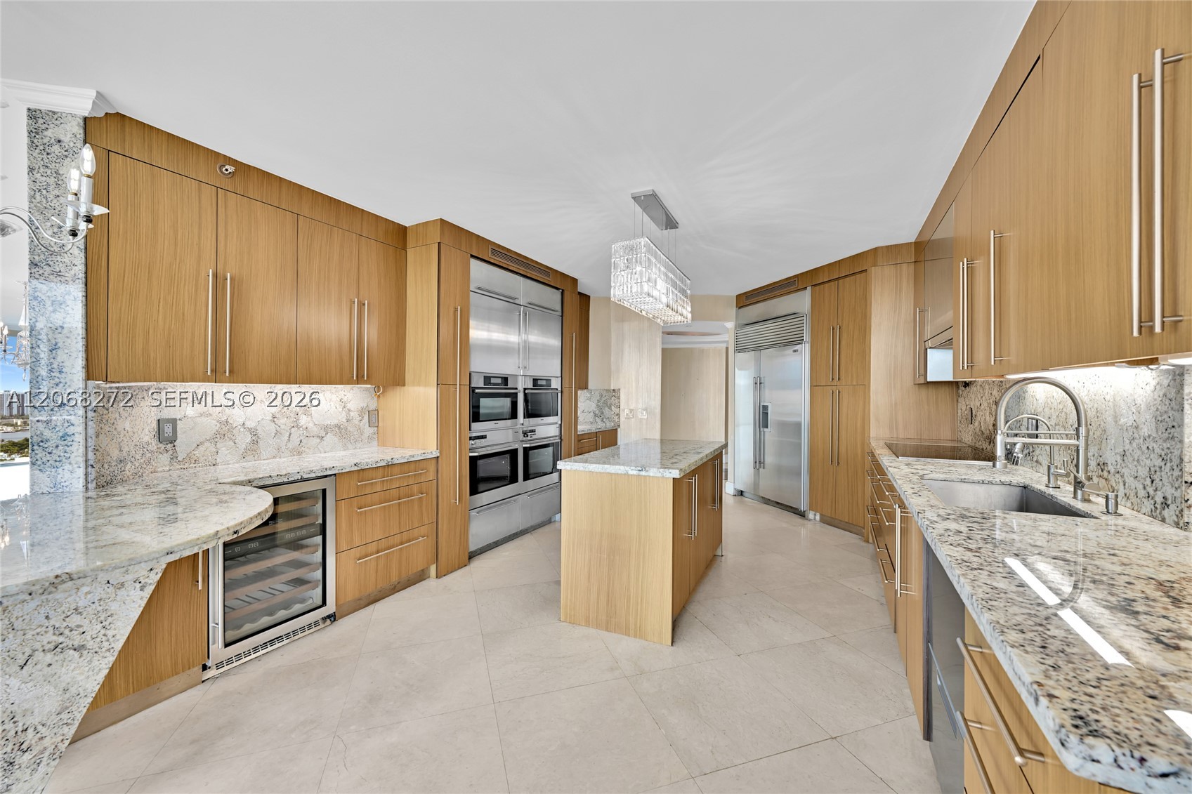 3370 Hidden Bay Dr #2813 Aventura, FL 33180