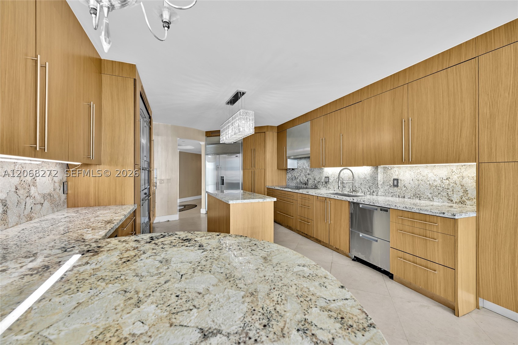 3370 Hidden Bay Dr #2813 Aventura, FL 33180