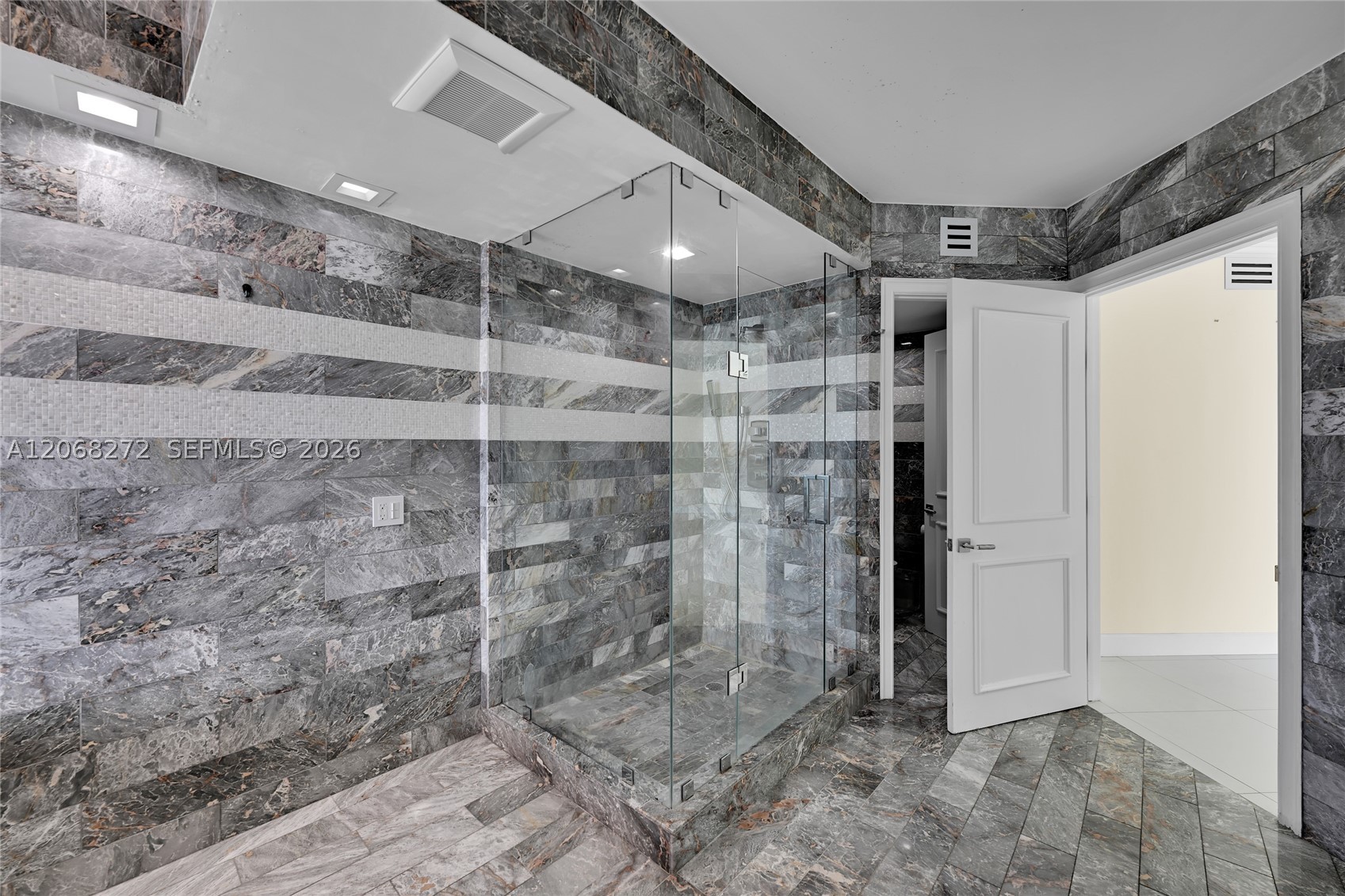 3370 Hidden Bay Dr #2813 Aventura, FL 33180