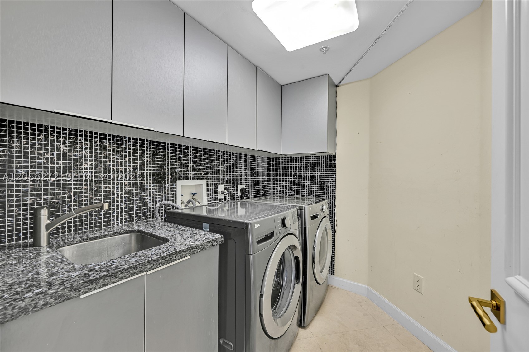 3370 Hidden Bay Dr #2813 Aventura, FL 33180